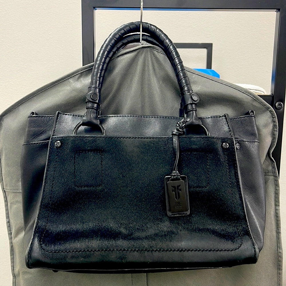 Black Leather Fry Purse